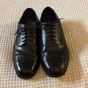 Reaching Out to All Men! Nunn Bush Black Leather Wingtip Oxfords